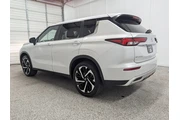 $24897 : Mitsubishi Outlander 2024 AW thumbnail