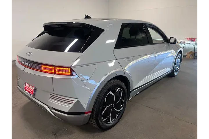 $27932 : Hyundai IONIQ 5 2024 Limited image 3