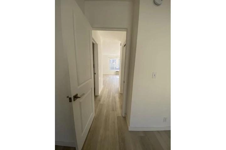 $1850 : 1 dormitorio, 1 baño — East Ho image 9