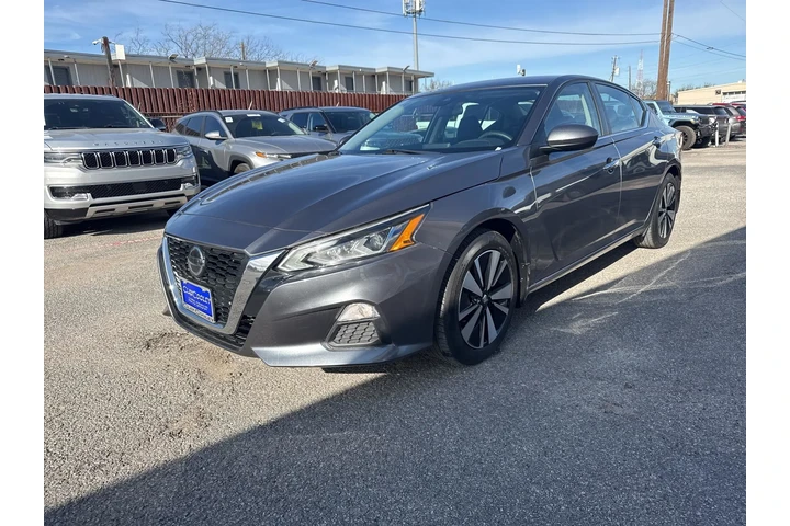 $18651 : Nissan Altima 2021 2.5 SV 4d image 1