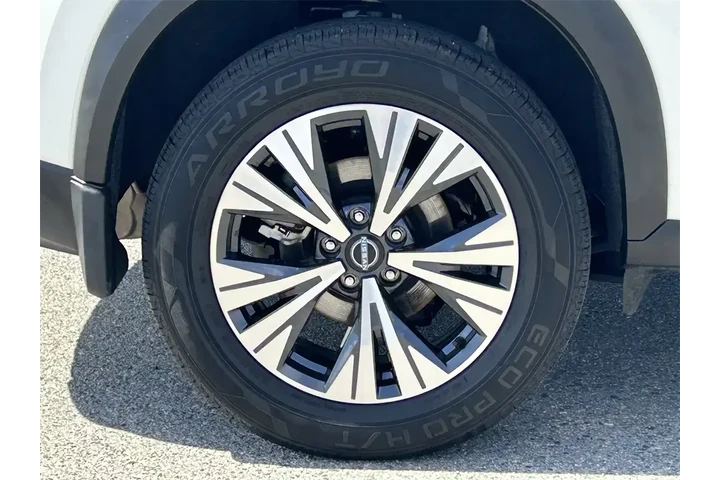 $19978 : Nissan Rogue 2023 SV 4dr Cro image 7