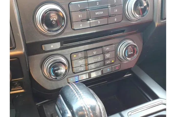 $28223 : Ford F-150 2018 4x4 XL 4dr S image 8