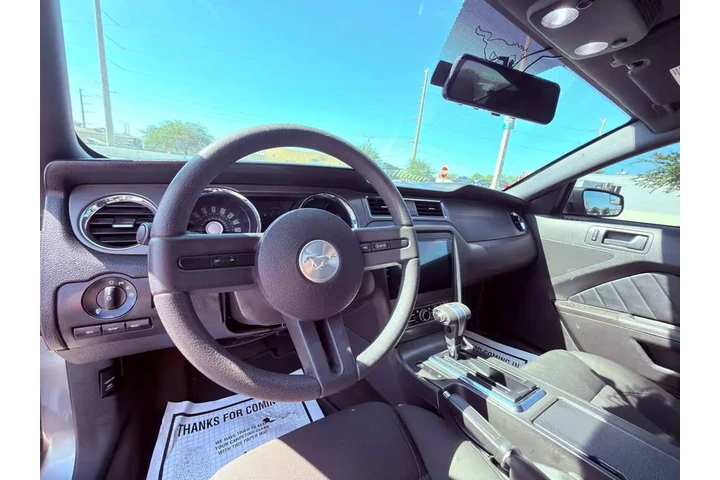 $7599 : Ford Mustang image 2