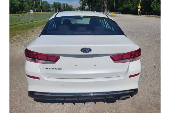 $11495 : 2020 Optima LX image 9