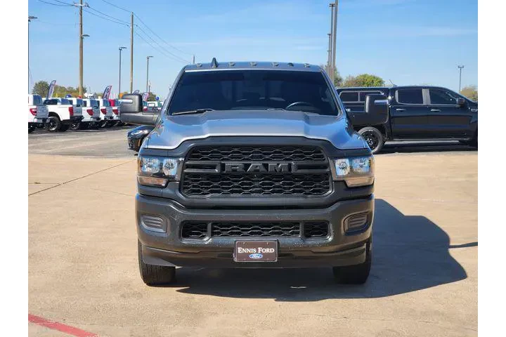 $31995 : Ram 2500 2023 4x4 Tradesman image 2