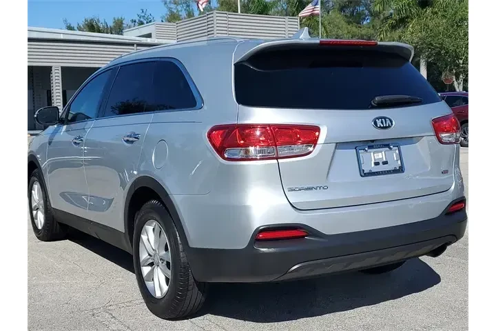$10490 : Kia Sorento 2018 L 4dr SUV image 4