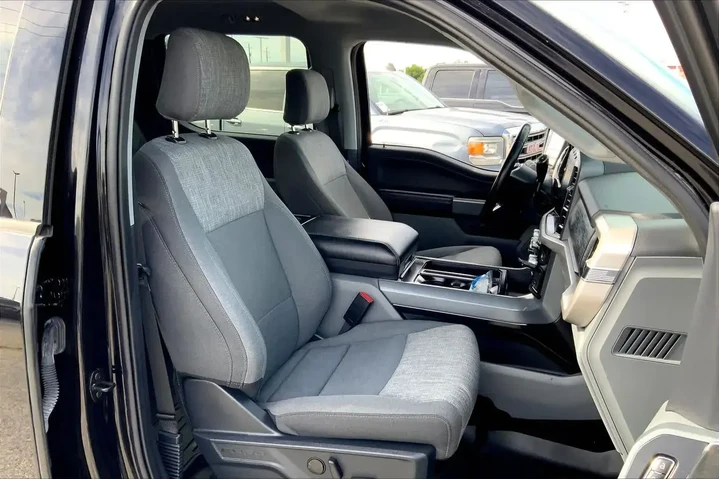 $33669 : Ford F-150 2022 4x4 Platinum image 9