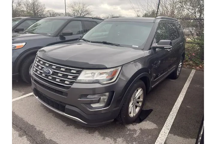 $17500 : Ford Explorer 2017 XLT 4dr S image 2