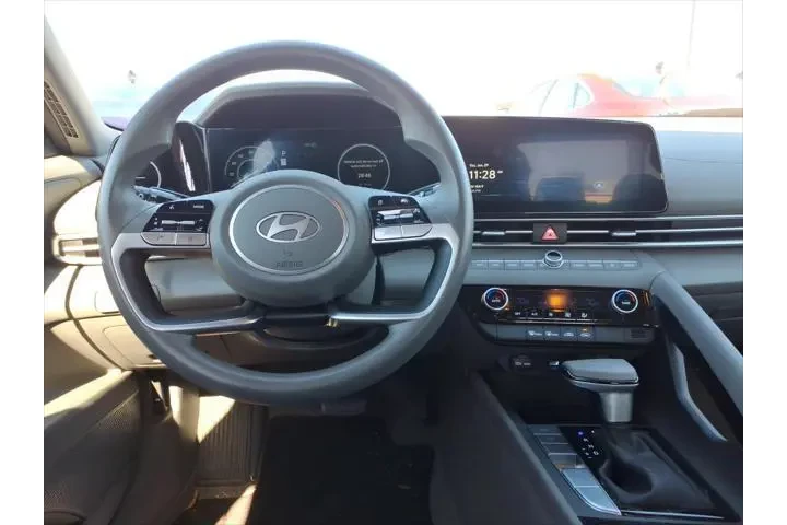 $24990 : Hyundai ELANTRA Hybrid 2024 image 7