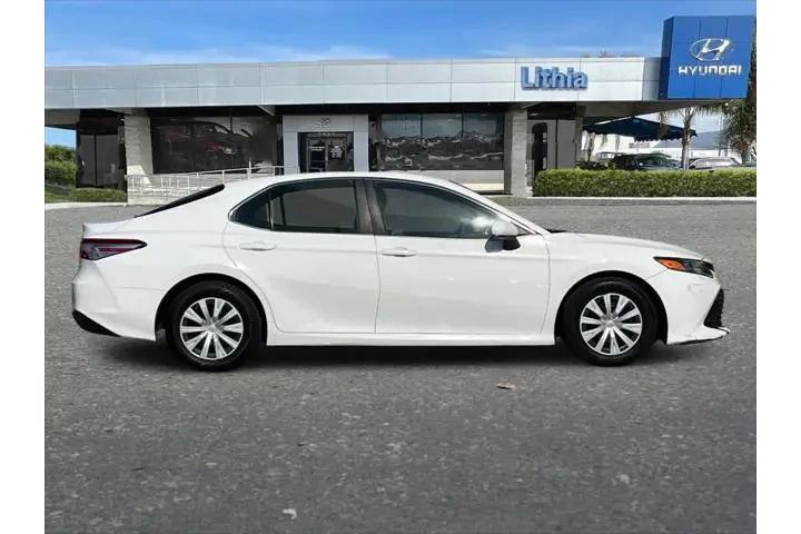 $15599 : Toyota Camry Hybrid 2018 LE image 9