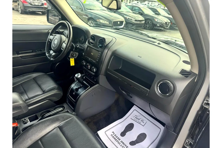 $8750 : 2016 Patriot 4WD 4dr High Alt image 9