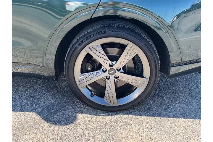 $38897 : Genesis GV70 2023 AWD 2.5T S image 5