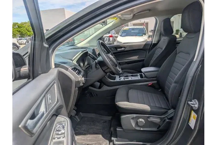 $20997 : Ford Edge 2022 AWD SE 4dr Cr image 9