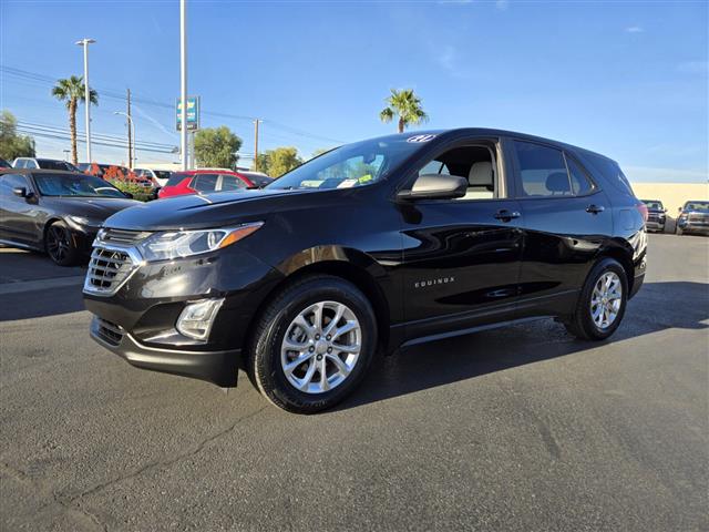 $18701 : Pre-Owned 2021 Equinox LS image 2