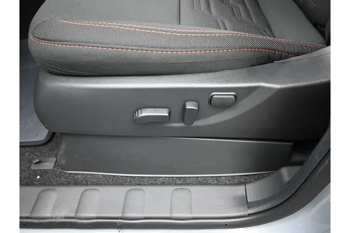 $38633 : Nissan Frontier 2025 4x4 S 4 image 7