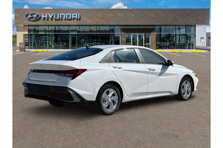 $20995 : Hyundai ELANTRA 2025 SE 4dr image 8