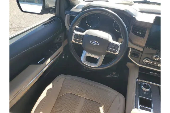 $35692 : Ford Expedition 2023 4x2 Lim image 10