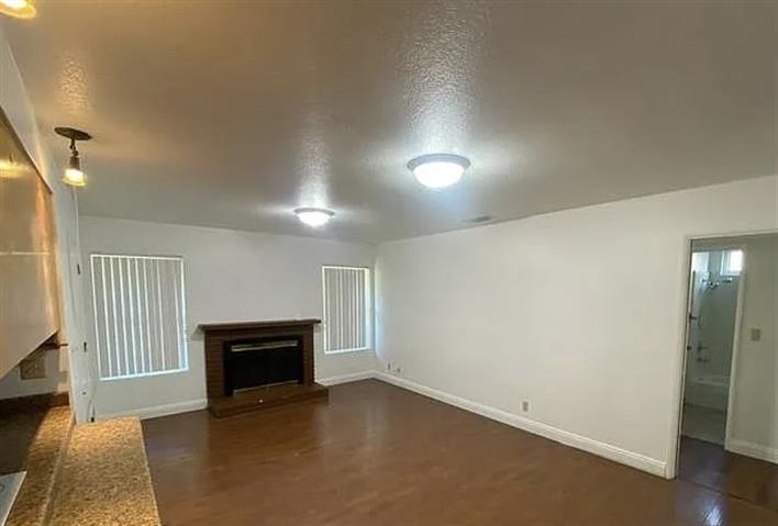 $1500 : 5084 College Ave, Riverside CA image 7