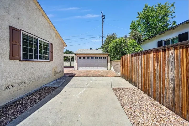 $1900 : 6225 Langdon Ave, Van Nuys, CA image 9
