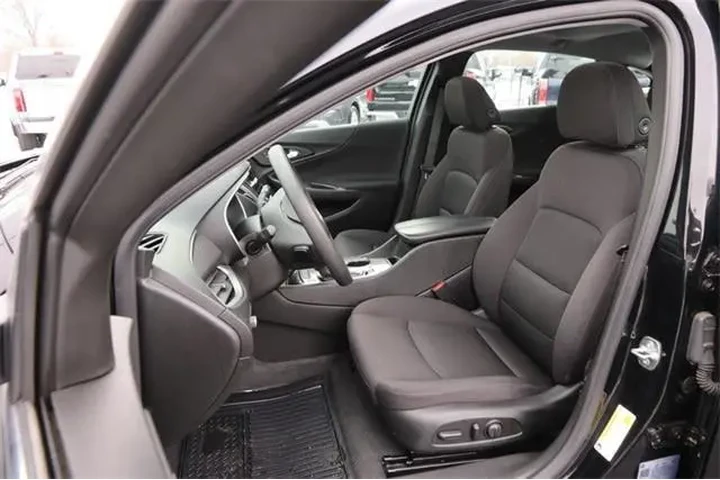 $20950 : Chevrolet Malibu 2024 LT 4dr image 8