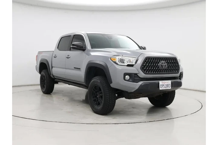 $30998 : Toyota Tacoma 2018 4x4 TRD P image 1