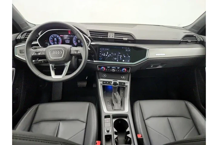 $37998 : Audi Q3 2024 AWD quattro S l image 9