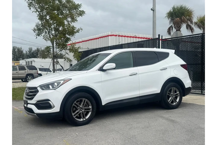 $7399 : Santa Fé 2018 (CASH) 🚘 image 5