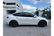 $32170 : Tesla Model Y 2023 AWD Perfo thumbnail