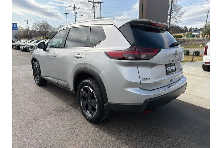 $23784 : Nissan Rogue 2024 SV 4dr Cro image 5