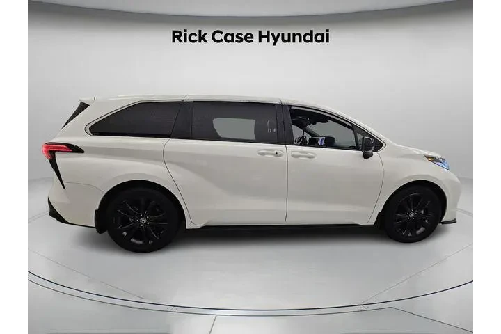 $39222 : Toyota Sienna 2022 XSE 7-Pas image 4