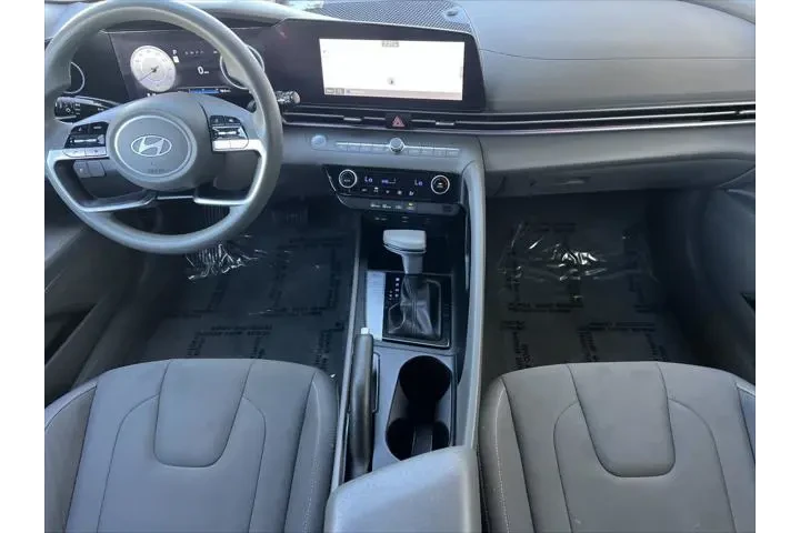 $17777 : Hyundai ELANTRA 2024 SEL 4dr image 4