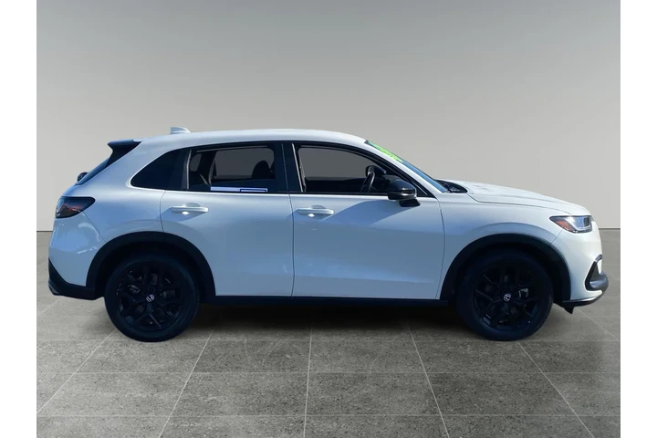 $31842 : Honda HR-V 2024 AWD Sport 4d image 6