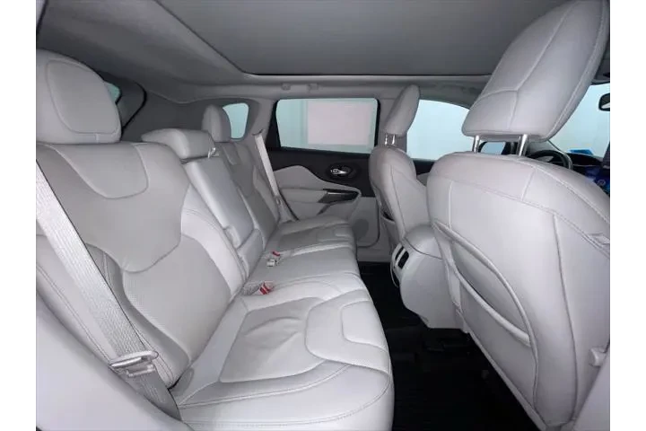 $18695 : Jeep Cherokee 2020 4x4 Limit image 6