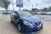 $11900 : 2018 Sentra S thumbnail