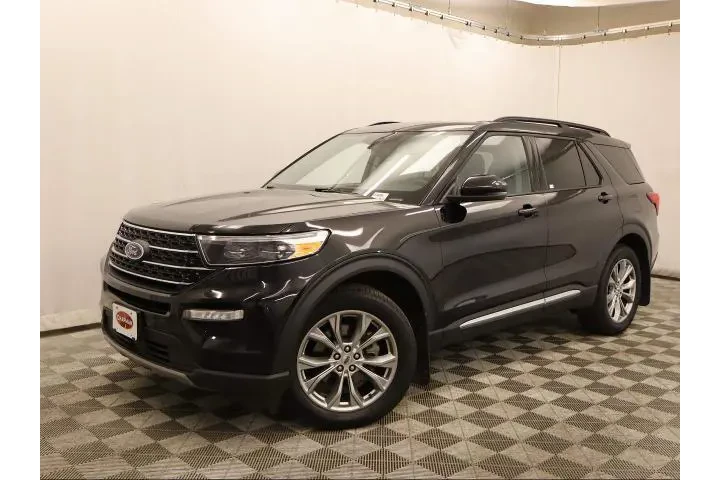 $32995 : Ford Explorer 2023 AWD XLT 4 image 2