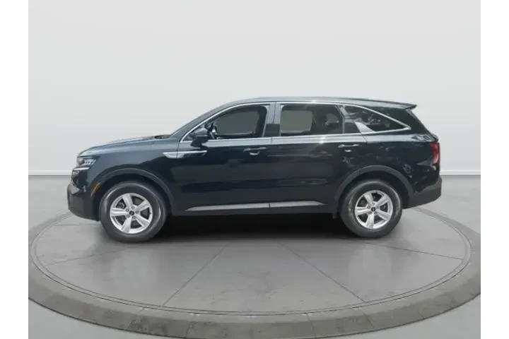 $20595 : Kia Sorento 2022 AWD LX 4dr image 3
