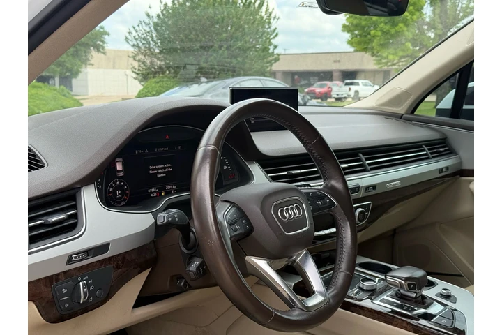 $17990 : 2019 Q7 45 Premium image 5