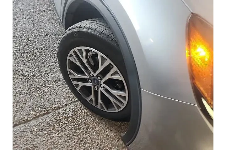 $18650 : Ford Escape 2022 SEL 4dr SUV image 4