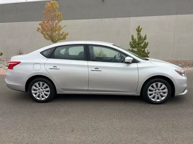 $11494 : 2017 Sentra S image 2