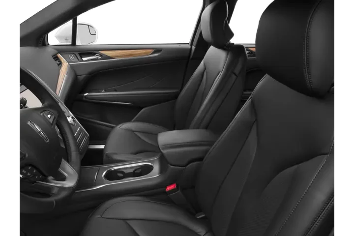 $14988 : 2017 MKC Reserve image 10