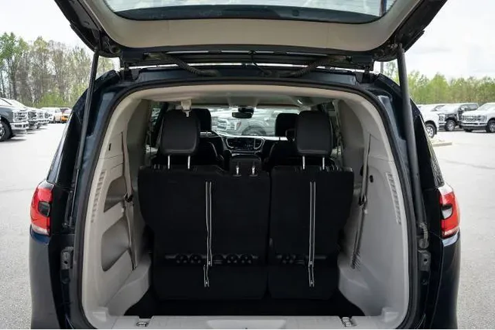 $21888 : Chrysler Pacifica 2022 Touri image 9