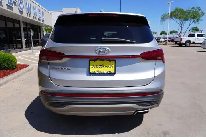 $18688 : Hyundai SANTA FE 2022 SE 4dr image 5