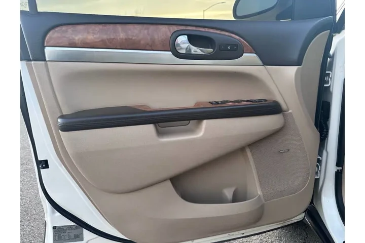 $9500 : 2008 Enclave CXL image 10