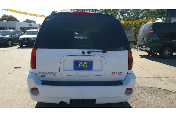 $5999 : 2005 GMC Envoy XL Denali image 8