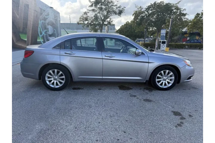 $5999 : 2013 200 Limited image 6