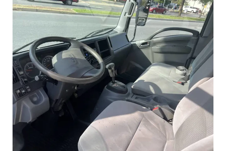 $16900 : 2018 NQR image 7
