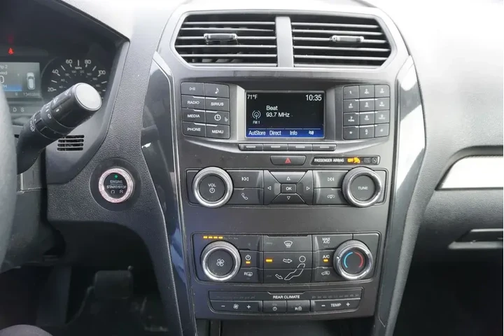 $13388 : Ford Explorer 2019 AWD XLT 4 image 8