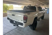 $32998 : Toyota Tacoma 2021 4x2 TRD S thumbnail