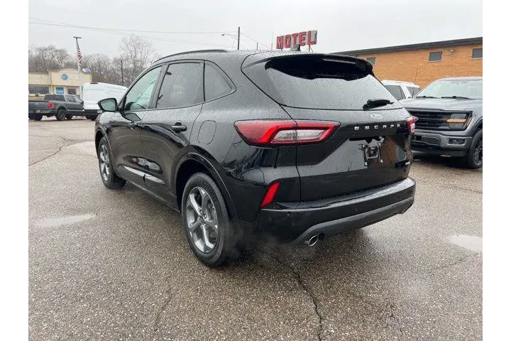 $24732 : Ford Escape 2024 AWD ST-Line image 6