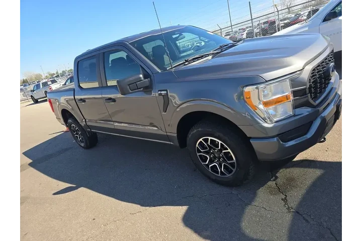 $31999 : Ford F-150 2022 4x4 XL 4dr S image 3